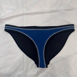 Triangl Neoprene Bikini Bottoms Navy Blue White Crochet Stitch Scuba Size Large